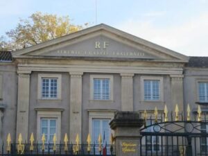 Carte grise à la Sous-Préfecture de Montbrison (42)